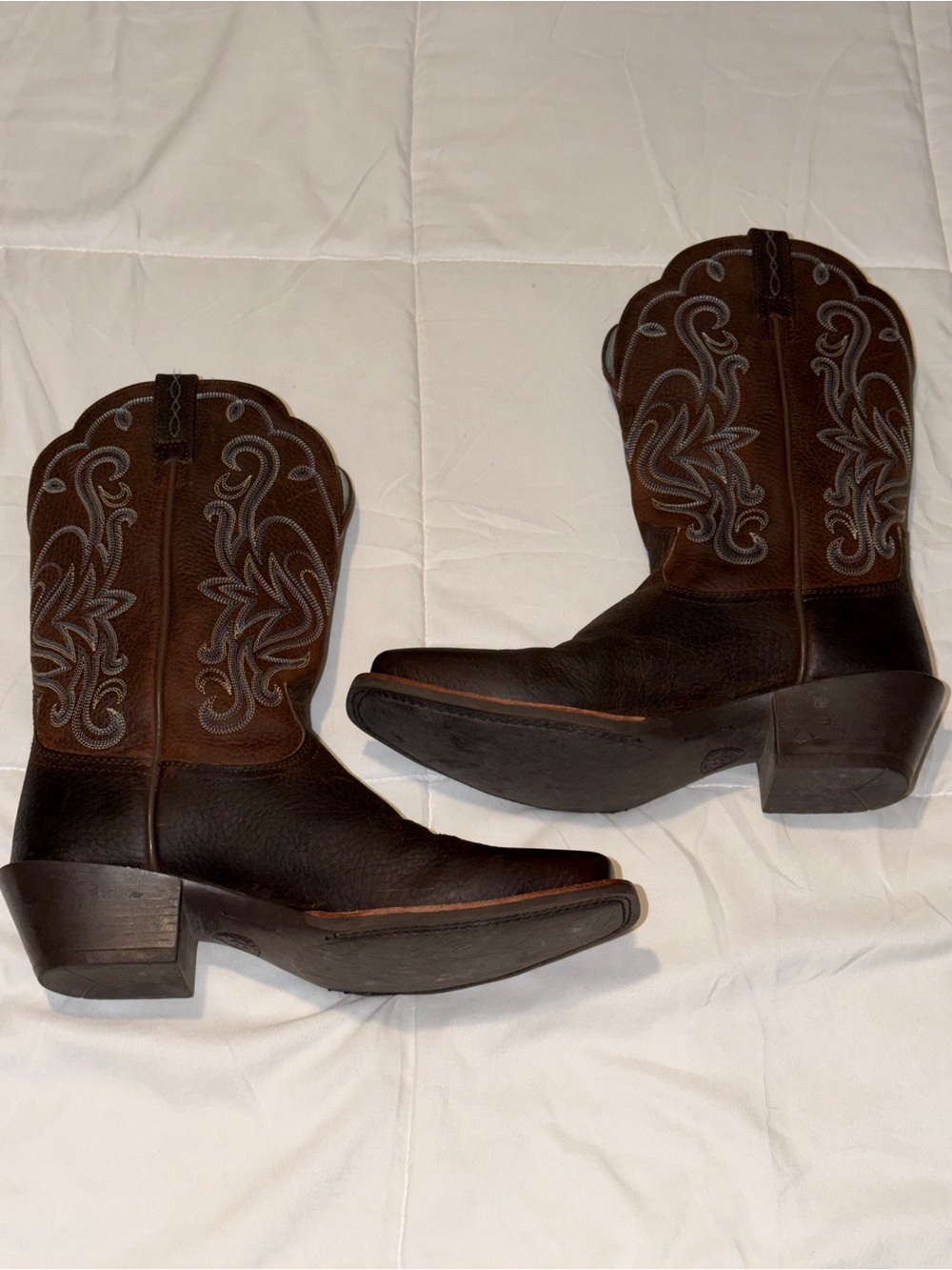 Ariat Brown Leather Western Heeled Boots with Light Stitching - Picture 3 of 12